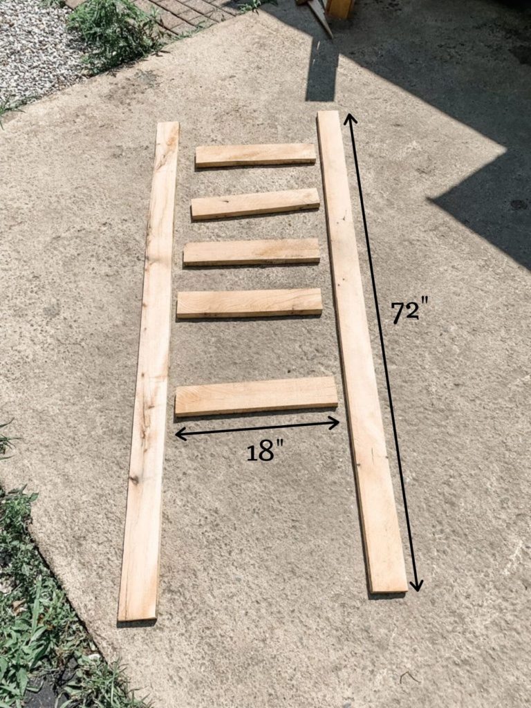 Pallet Blanket Ladder