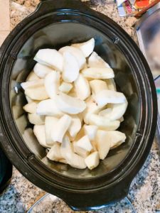 apple slices in crock pot