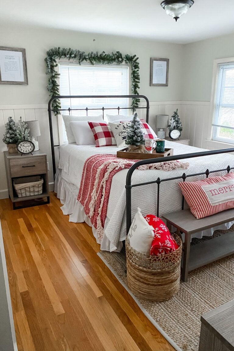 Cute and Cozy Red Modern Farmhouse Christmas Bedroom Decor - Steph Read ...